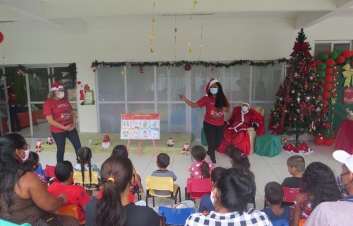 Natal dos Sonhos leva alegria às crianças e famílias atendidas na Casa Vhida