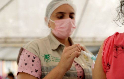 Amazonas recebe 100 mil doses do imunizante AstraZeneca, nesta sexta-feira (17/12)