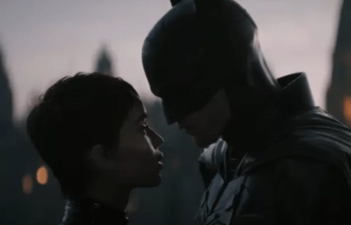 Relação de Batman e Selina ganha destaque em novo trailer de filme
