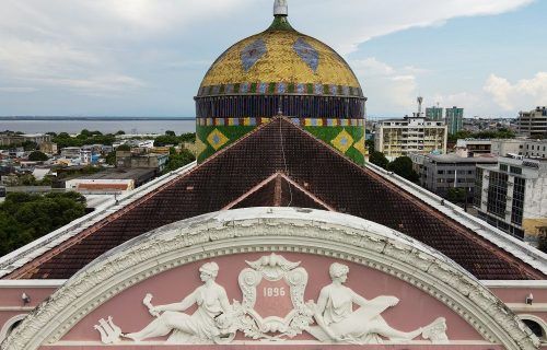 Teatro Amazonas lança exposição ‘Cúpulas’ em comemoração aos 125 anos