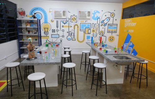 Escola bilíngue português-espanhol é inaugurada em Manaus