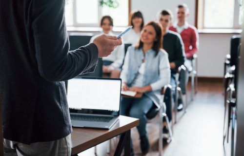 Instituições divulgam resultado do programa de bolsas de estudos de pós graduação