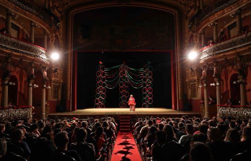 Festival de Circo encerra programação com espetáculo no Teatro Amazonas
