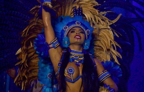 Cunhã-poranga do Caprichoso e Paulinho Viana agitam o Sumaúma, neste domingo (22)