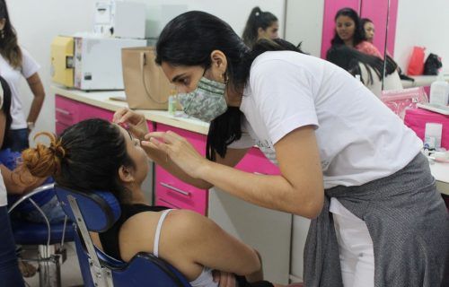 Dia das Mães: Centro de convivência celebra data com oferta de serviços