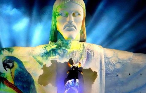 Grandiosidade do Festival de Parintins será vivida na noite do Arena Planeta Boi