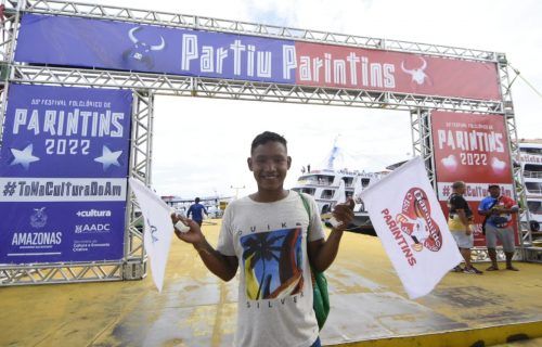 Porto de Manaus tem portal instagramável do Festival Folclórico de Parintins