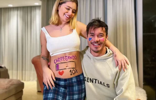 Viih Tube e Eliezer anunciam gravidez