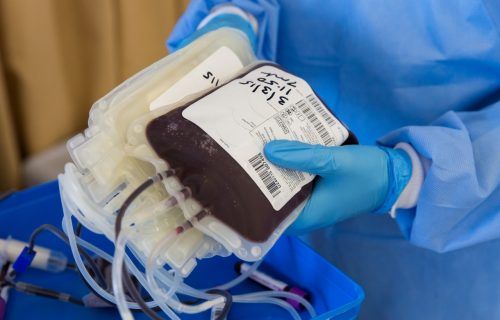 Unidade móvel do Hemoam recebe doação de sangue na Faculdade Santa Teresa