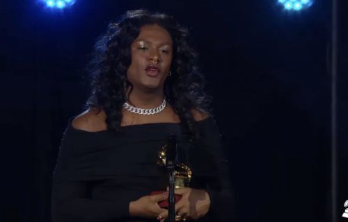 Liniker se torna primeira artista trans brasileira a ganhar um Grammy