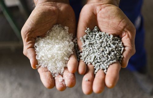 Isopor usado em alegorias no Festival de Parintins vira matéria-prima