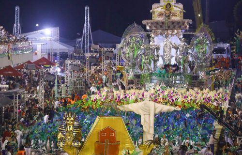 Aparecida é bicampeã do Carnaval de Manaus