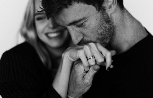 Isabella Scherer é pedida em casamento por Rodrigo Calazans