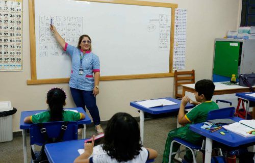 Convocados na última chamada do Concurso Público de 2018 da Secretaria de Educação tomam posse