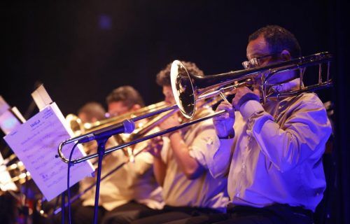 Março inicia com espetáculos da Orquestra de Violões e Amazonas Band