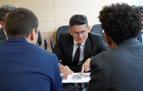 Prefeitura de Manaus tem reunião com Secretaria Nacional de Habitação sobre novas moradias para capital