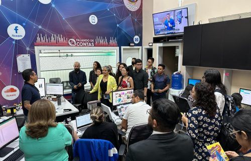 Estudantes de Direito do Iames realizam visita técnica ao TCE-AM