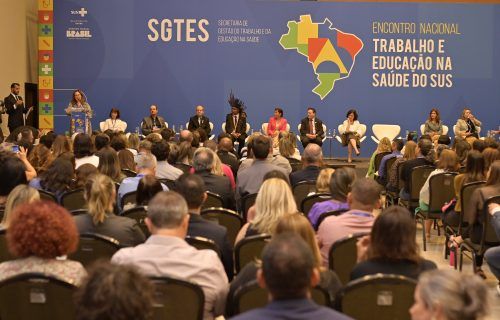 SES-AM participa de encontro em Brasília sobre trabalho e educação na saúde do SUS