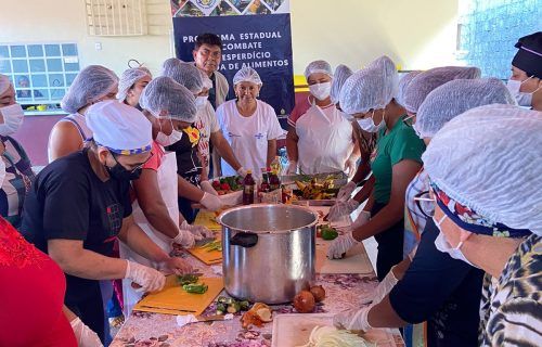 Capacitação sobre segurança alimentar e manipulação de alimentos