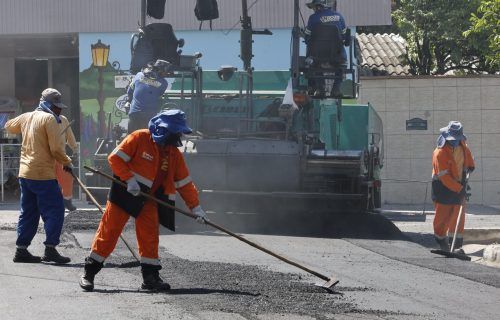 Prefeitura leva o ‘Asfalta Manaus’ para novas vias do Parque 10