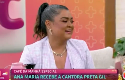Preta Gil chega a sua última sessão de radioterapia