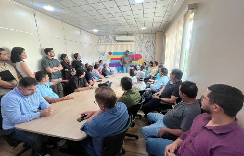 Prefeitura realiza reunião com empresas que vão ocupar os galpões do Dimicro