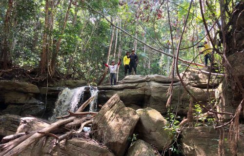 Airão Velho ganha nova trilha para visitação turística da Cachoeira de São Domingos
