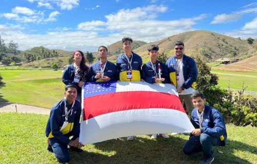 Alunos da rede estadual conquistam medalhas de ouro e prata na Mostra Brasileira de Foguetes 2023