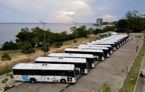 Justiça mantém pagamento em dinheiro nos ônibus e terminais de Manaus