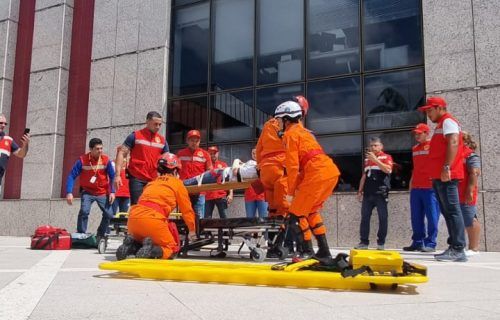 TCE-AM faz simulação de evacuação de emergência e salvamento