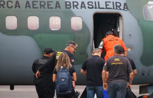 Governo do Amazonas envia equipes para transportar vítimas de acidente aéreo em Barcelos