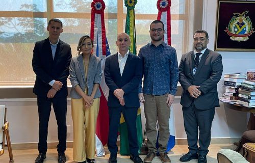 Três novos servidores tomam posse nos cargos no TCE-AM