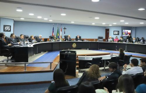 Conselheiros do TCE-AM julgam 90 processos na sessão desta terça-feira