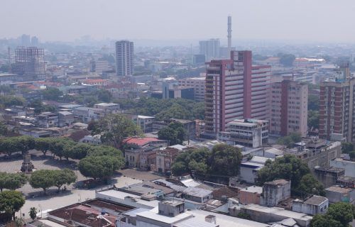 Poluição do ar, em Manaus, com as queimadas