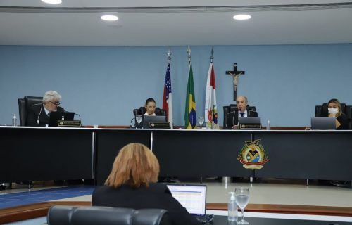 TCE-AM cumpre decisão de presidente do TJ-AM