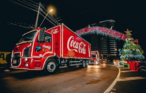 Caravana de Natal da Coca-Cola chega ao Amazonas