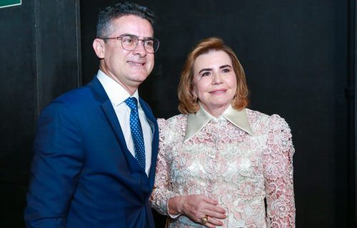 Prefeito David Almeida prestigia cerimônia de posse dos novos dirigentes do TCE-AM