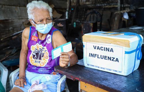Vacinação contra influenza segue em 167 unidades de saúde até sexta-feira