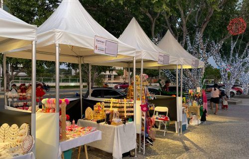 Prefeitura de Manaus promove feira de artesanato na Ponta Negra