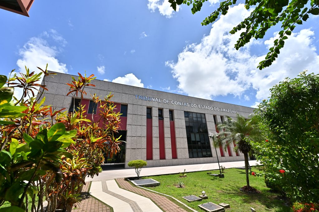 fachada-tce-joel-arthus-1