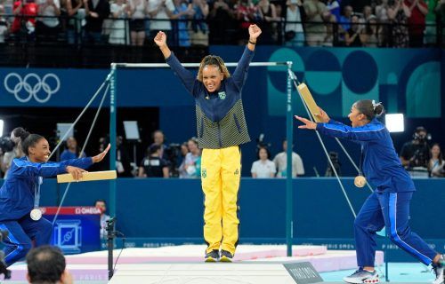 rebeca-andrade-ganha-ouro-no-solo-e-e-a-maior-atleta-olimpica-da-historia-do-brasil