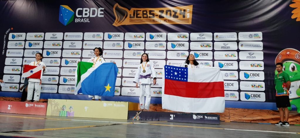 desporto-escolar_ana-eloise_judo_foto_charles-badr