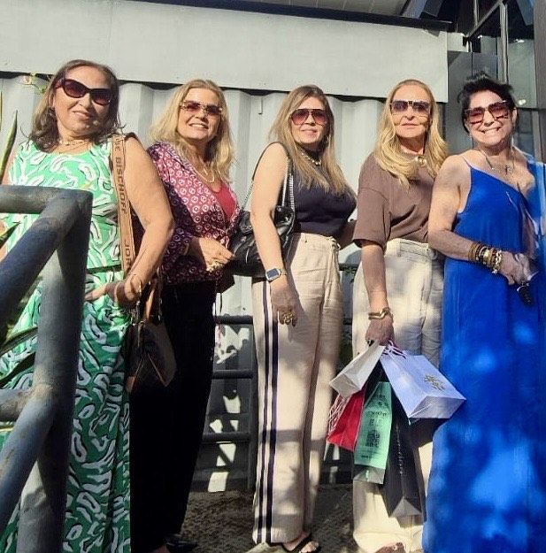 foto-3-grosso-maria-do-carmo-magalhaes-jaqueline-chagas-sandra-saraiva-katia-sebben-e-lucia-viana