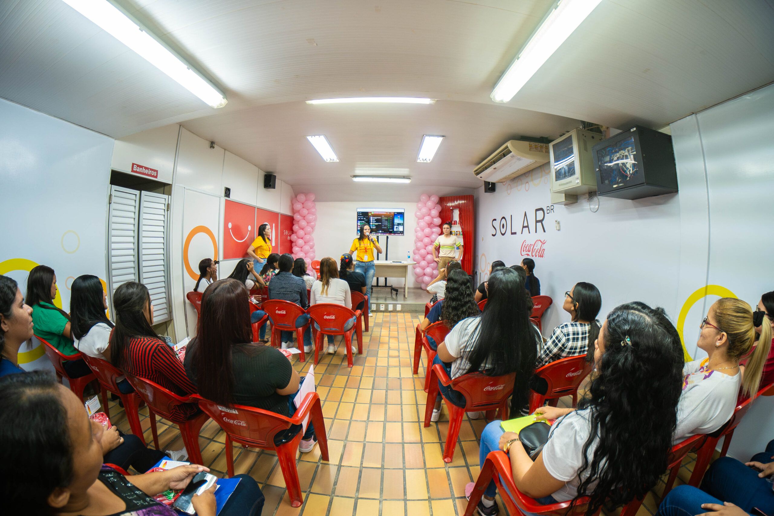 processo-de-atracao-e-selecao-solar-de-portas-abertas-com-refuigadas-no-norte-para