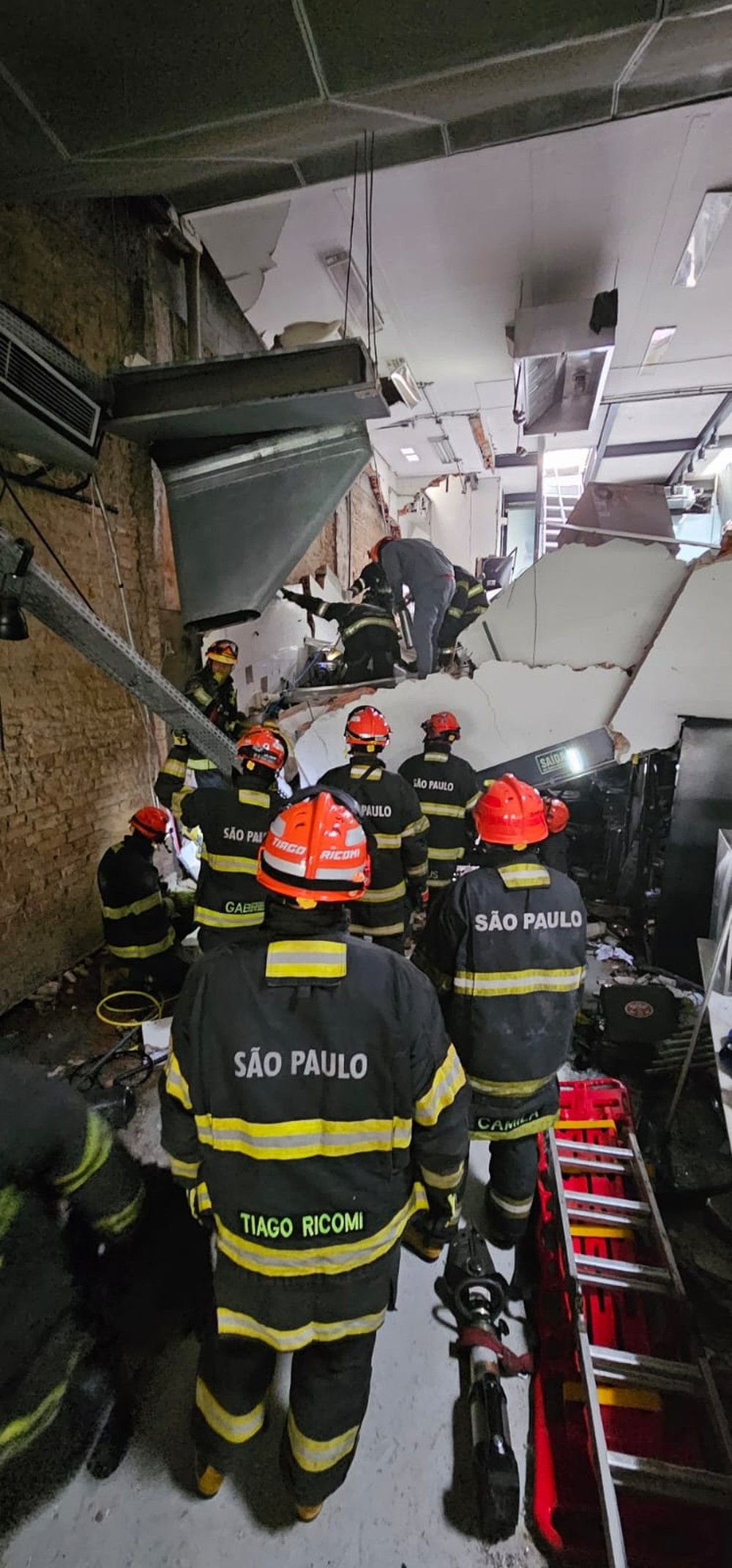 whatsapp-image-2025-10-08-at-12-59-36