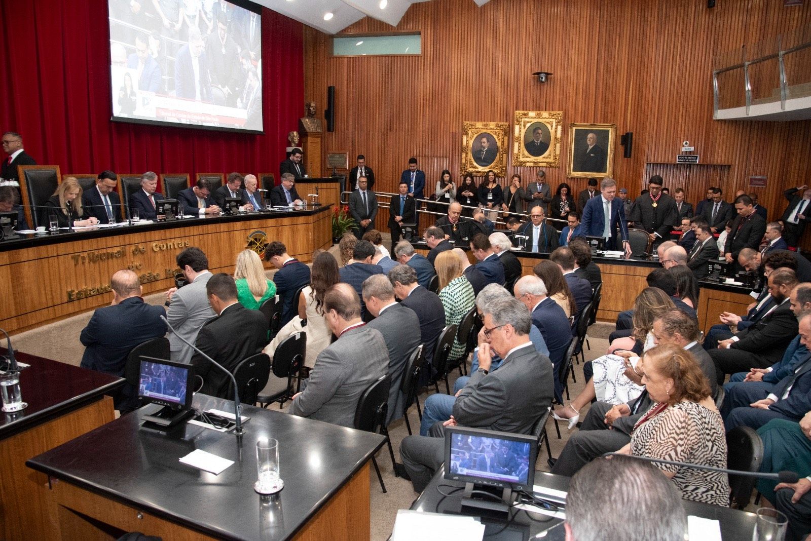 82908900-2e91-4f9c-b1fd-844a29cbeaf6