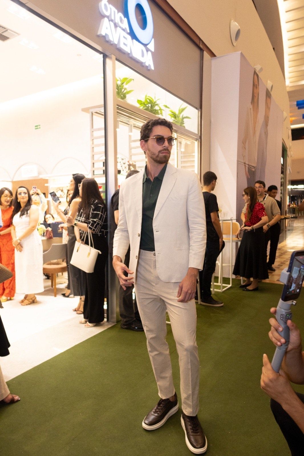 foto-12-otica-look-desfilou-com-o-oculos