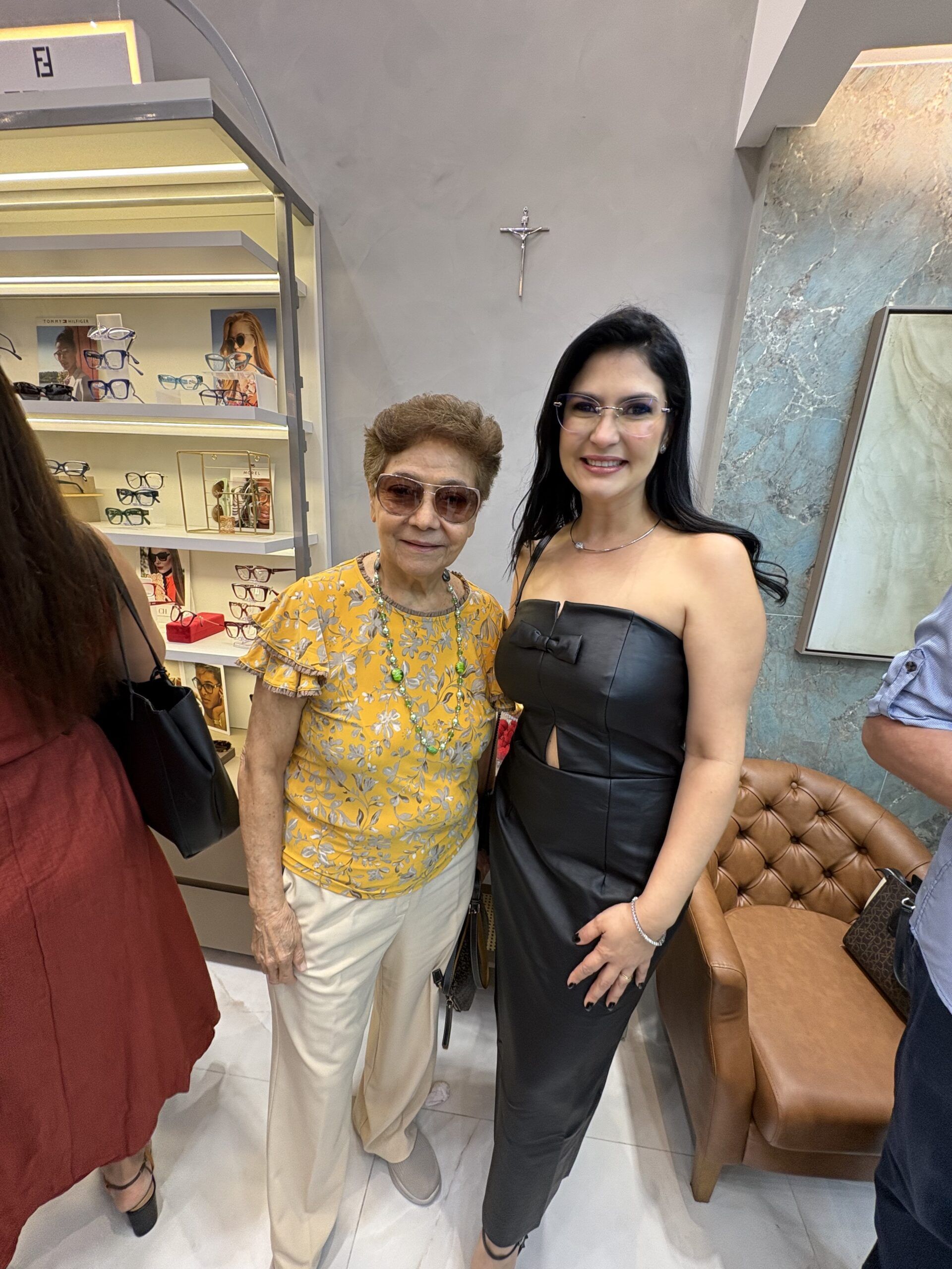 foto-7-otica-selma-bonfim-e-isaura-rodrigues