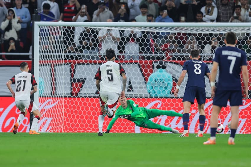 afp__20251217__88g43kd__v1__highres__fblfifaqatpsgflamengo-1920x1280