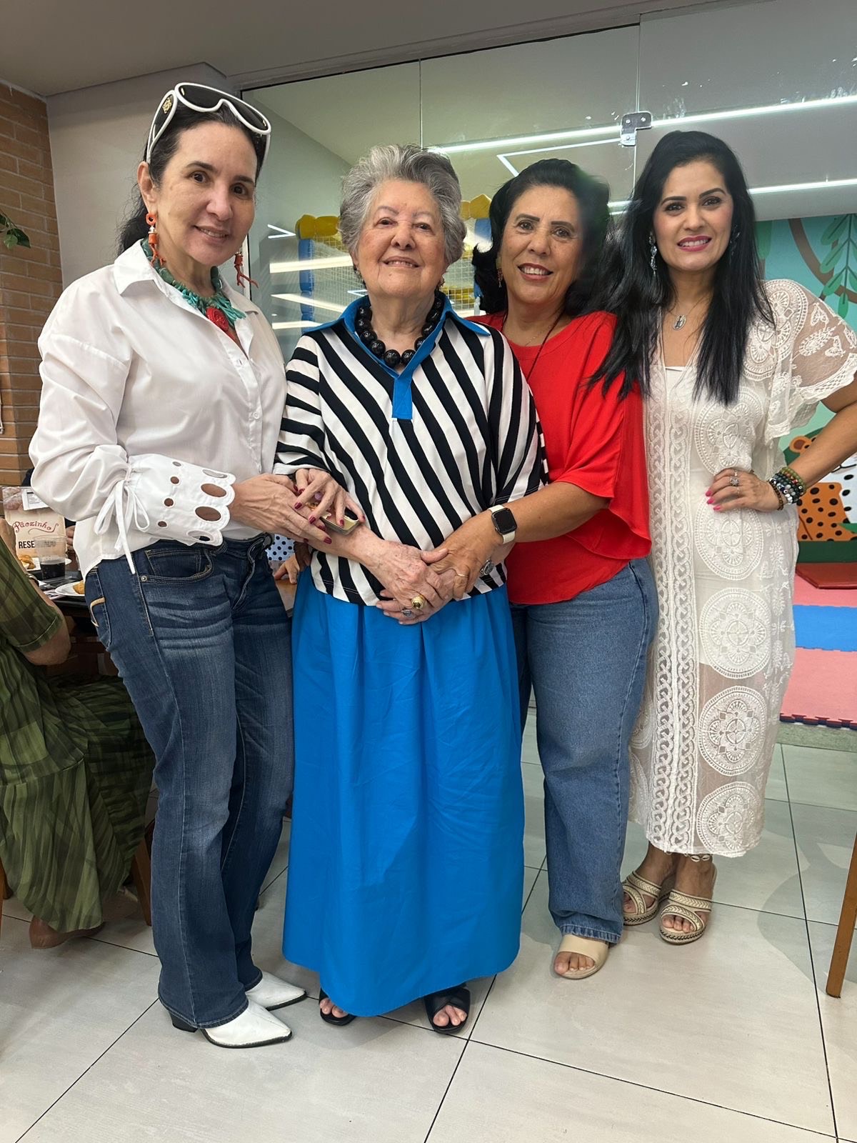 foto-10-parabens-liza-melo-e-irmas